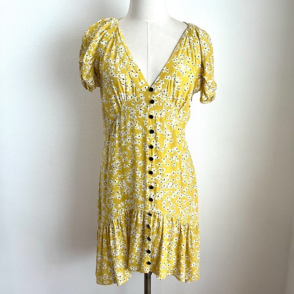Wish Golden Bloom Floral Faux Button-Front Ruffle Dress Yellow Size Medium Great